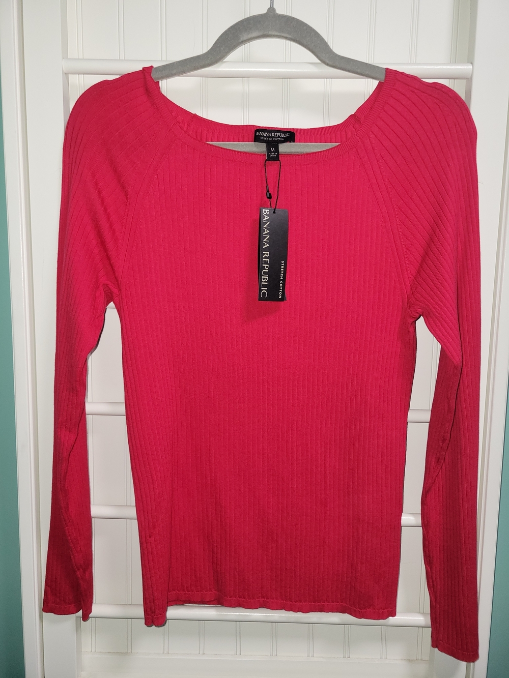 Banana Republic 100% Cotton Ribbed Long-Sleeve Top in Cherry Red NWT Size Medium